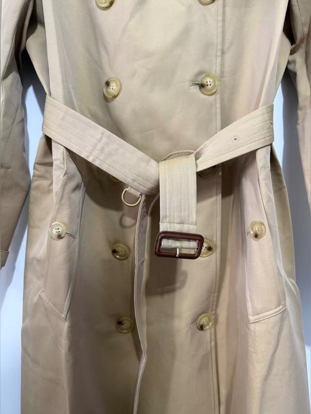 Burberry Beige Classic Double-Breasted Trench Coat with Belt - Picture 7 of 15
